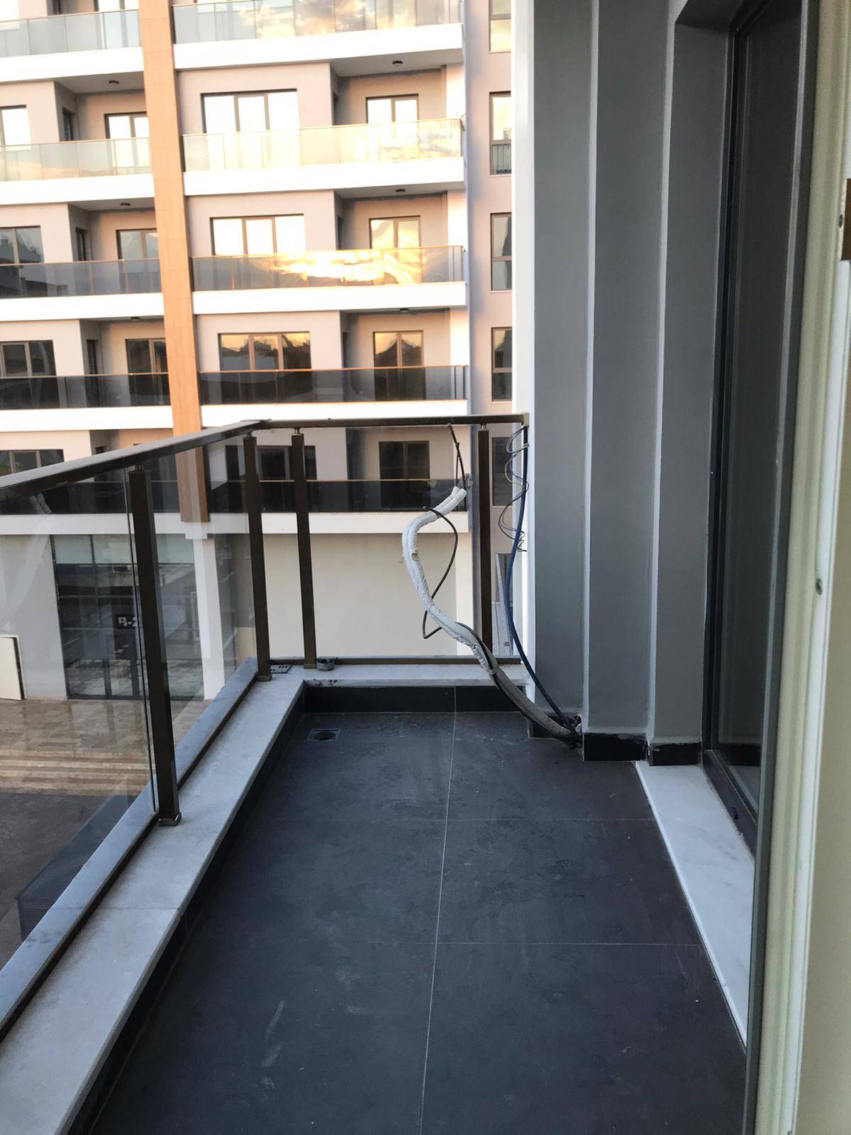 Tuzla Ambiyans 1+1 Kiralık daire Concept Gayrimenkul.